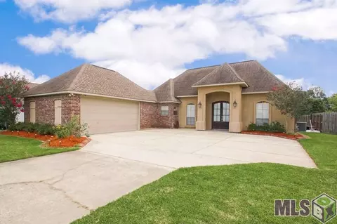 34060 Springlake Dr, Walker, LA 70785 photo 2