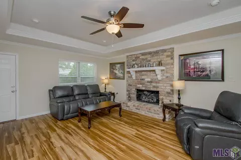 29196 Betty Dr, Walker, LA 70785 photo 5