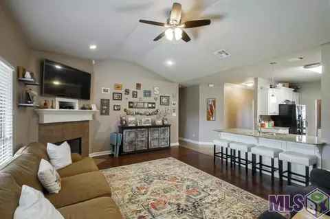 34052 Springlake Dr, Walker, LA 70785 photo 7