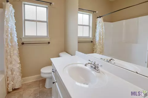 15069 Coldwater Dr, Walker, LA 70785 photo 3