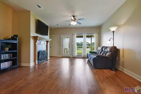 15069 Coldwater Dr, Walker, LA 70785 photo 6