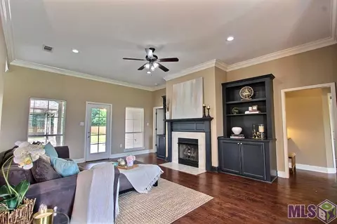 32909 Briar Oak Dr, Walker, LA 70785 photo 4