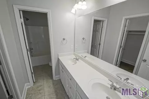 30392 Paul Dr, Walker, LA 70785 photo 16