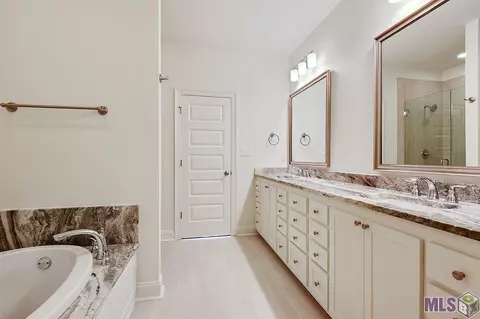 23366 Cypress Cv, Springfield, LA 70462 photo 8
