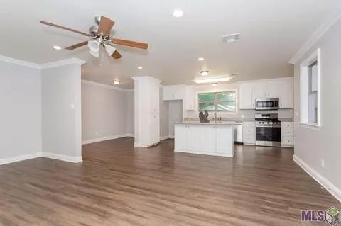438 E Main St, Brusly, LA 70719 photo 5