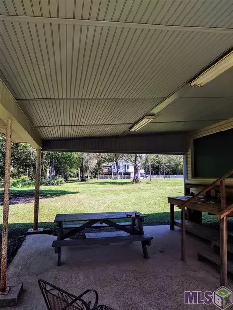 13071 Petite Dr, Maurepas, LA 70449 photo 8