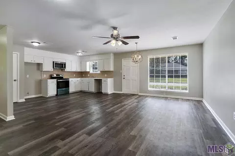 308 Celeste Dr, Baker, LA 70714 photo 2