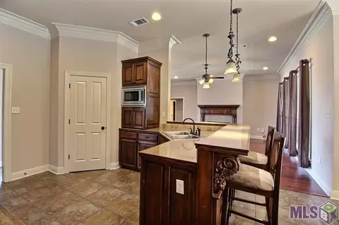 13348 Williamsburg Dr, Walker, LA 70785 photo 4