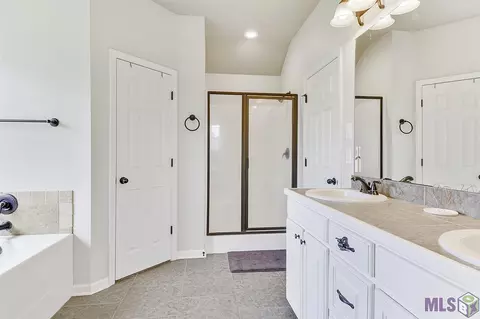 15060 Cross Gate Dr, Walker, LA 70785 photo 8