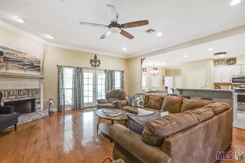 34060 N Walker Rd, Walker, LA 70785 photo 8