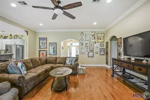 34060 N Walker Rd, Walker, LA 70785 photo 7