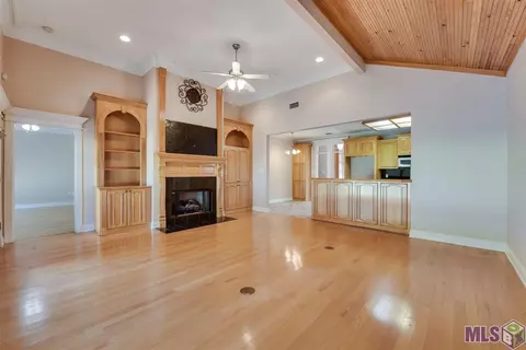 14129 Twelve Oaks Dr, Walker, LA 70785 photo 8