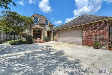 14129 Twelve Oaks Dr, Walker, LA 70785 photo 2