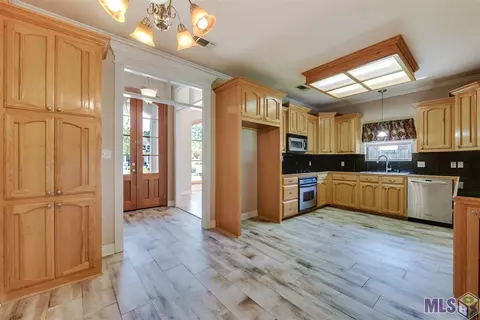 14129 Twelve Oaks Dr, Walker, LA 70785 photo 6