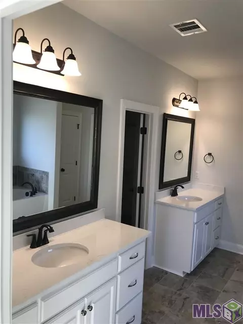 4863 Trial Dr, Addis, LA 70710 photo 5