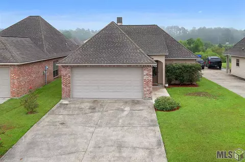 15057 Coldwater Dr, Walker, LA 70785 photo 2