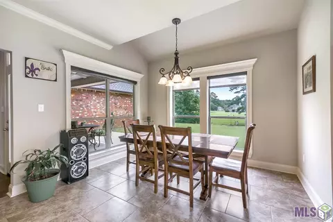 13420 Williamsburg Dr, Walker, LA 70785 photo 12