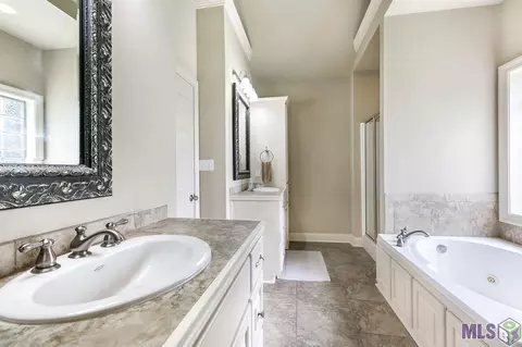13420 Williamsburg Dr, Walker, LA 70785 photo 17