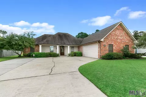 13420 Williamsburg Dr, Walker, LA 70785 photo 2