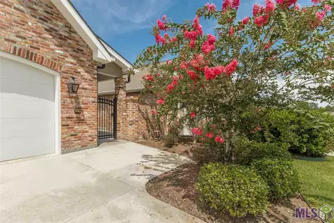 23695 Monarch Pt, Springfield, LA 70462 photo 3