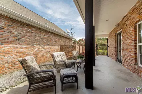 23695 Monarch Pt, Springfield, LA 70462 photo 28