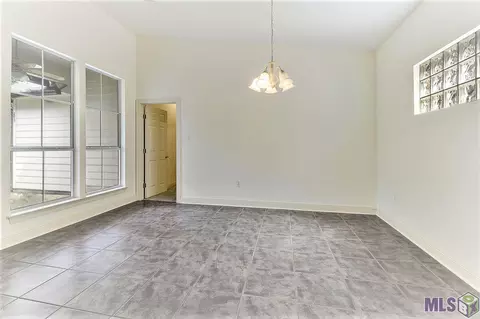 4805 Summa Ct, Baton Rouge, LA 70808 photo 9
