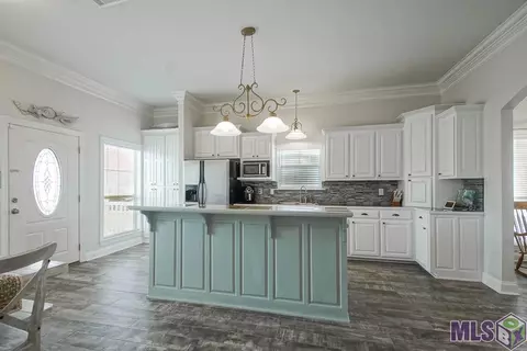 17030 Coles Crk, Springfield, LA 70462 photo 9