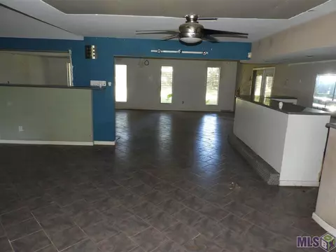 400 Parklan Dr, Baker, LA 70714 photo 3