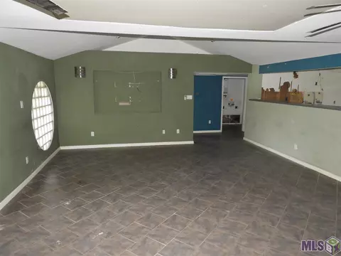 400 Parklan Dr, Baker, LA 70714 photo 4