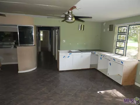 400 Parklan Dr, Baker, LA 70714 photo 2
