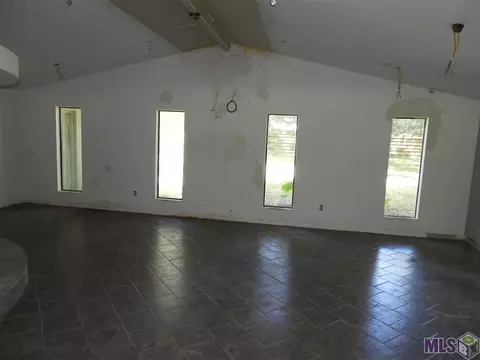 400 Parklan Dr, Baker, LA 70714 photo 5
