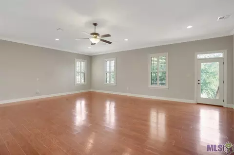 32125 Tiboe Plz, Springfield, LA 70462 photo 7