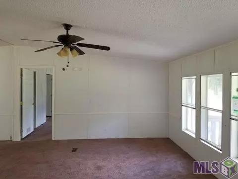 33856 Sharon Kay Dr, Walker, LA 70785 photo 4