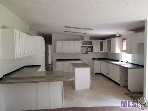 33856 Sharon Kay Dr, Walker, LA 70785 photo 2
