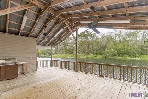 33201 Jules Prokop Rd, Springfield, LA 70462 photo 7