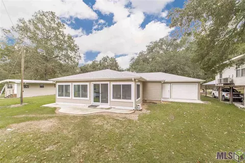 33201 Jules Prokop Rd, Springfield, LA 70462 photo 1