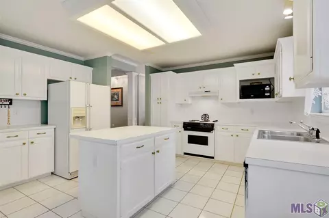 33725 Nancy Dr, Walker, LA 70785 photo 7