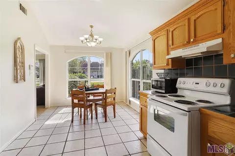 13559 Prairie Ln, Walker, LA 70785 photo 5