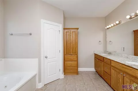 12425 Deerfield Dr, Walker, LA 70785 photo 16
