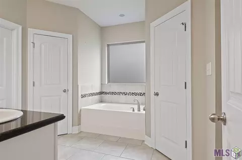 12792 Ruby Lake Dr, Walker, LA 70785 photo 9