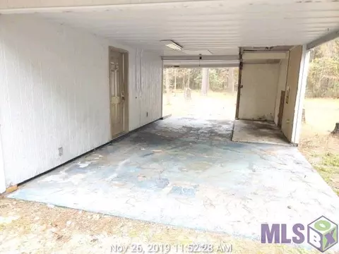 31565 River Pines Dr, Springfield, LA 70462 photo 4