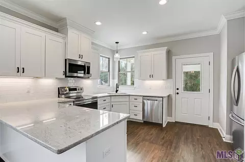 13170 Brian Park Dr, Walker, LA 70785 photo 1