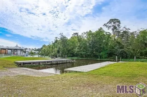 26327 Indian Run Dr, Springfield, LA 70462 photo 3