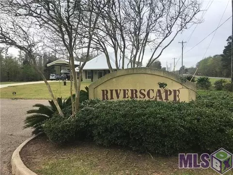 26327 Indian Run Dr, Springfield, LA 70462 photo 2