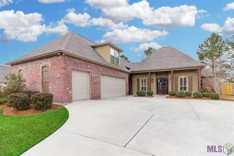 13227 Brookcrest Dr, Walker, LA 70785 photo 1