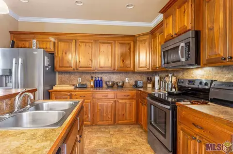 15051 Coldwater Dr, Walker, LA 70785 photo 4