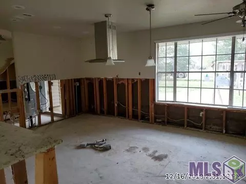 11124 Maxwell Dr, Walker, LA 70785 photo 3