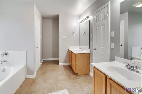 40403 Hawthorne Dr, Darrow, LA 70725 photo 8