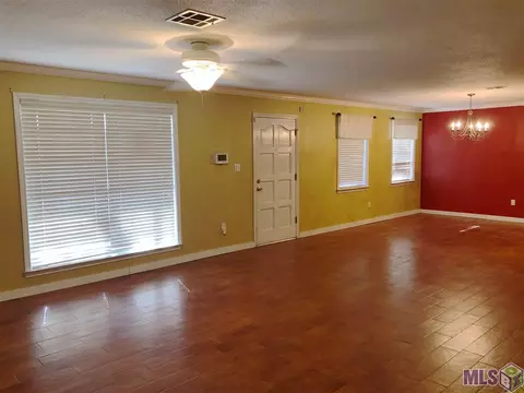 304 Hogan St, Berwick, LA 70342 photo 2