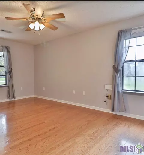 15239 E Beaver Dr, Pride, LA 70770 photo 12